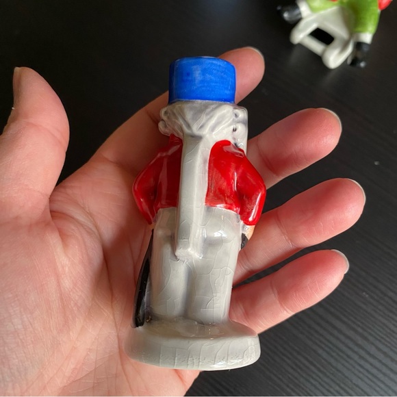 4 Vtg Goebel Christmas Figures Nutcracker Sledding Boy Chimney Sweep Girl Star - Picture 3 of 10